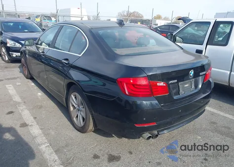 2013 BMW 528I xDrive z USA, uszkodzony, nr VIN WBAXH5C56DD109005